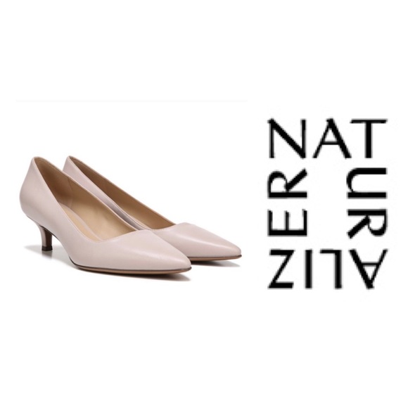 naturalizer kitten heels